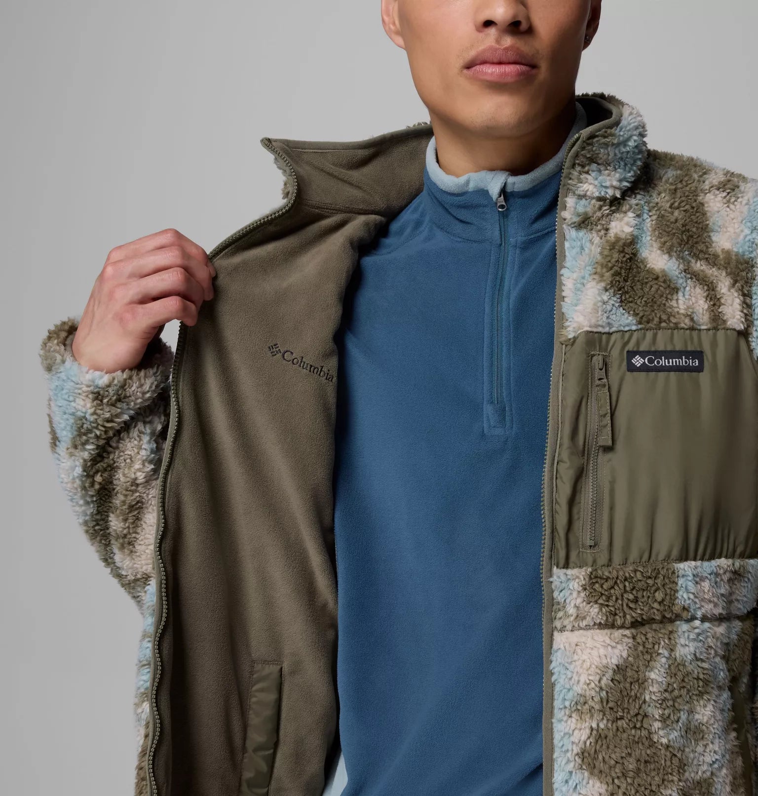 WINTER PASS™ REVERSIBLE FLEECE