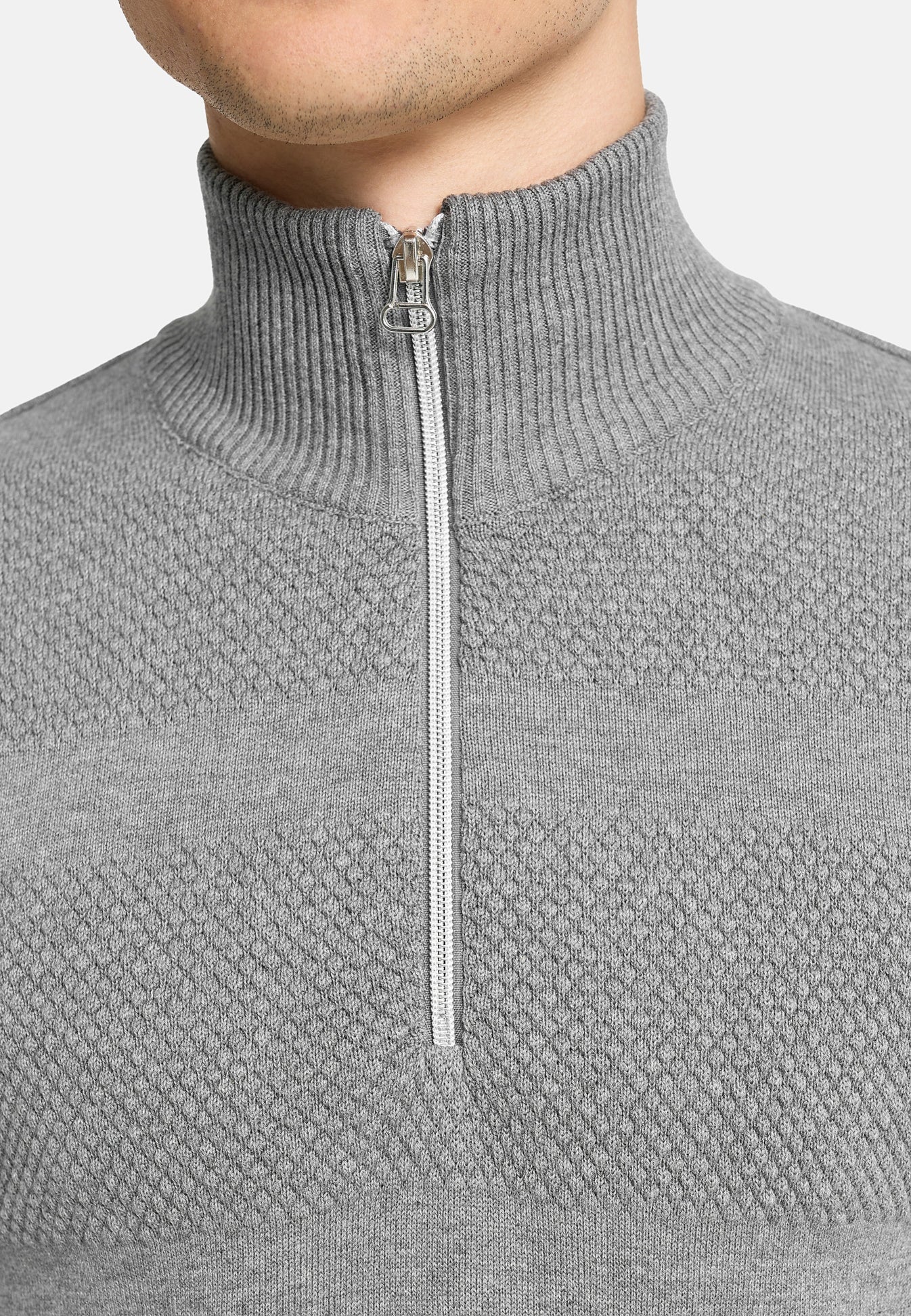 HANNES HALF ZIP