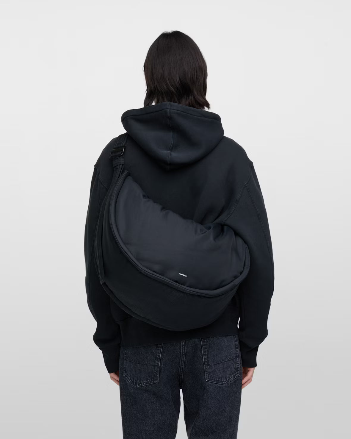 CURVE CROSSBODY ROUND L
