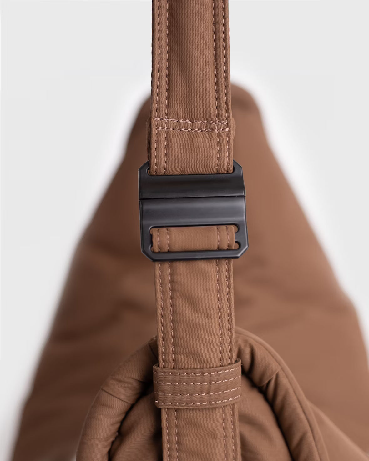CURVE CROSSBODY ROUND L