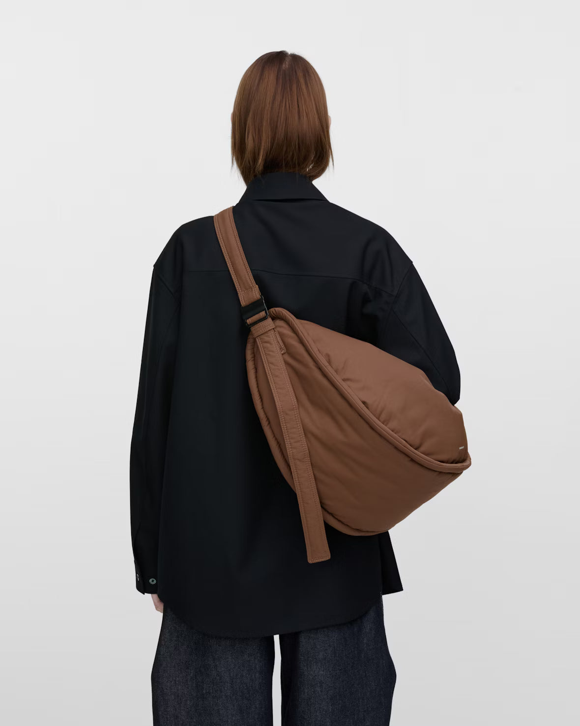 CURVE CROSSBODY ROUND L