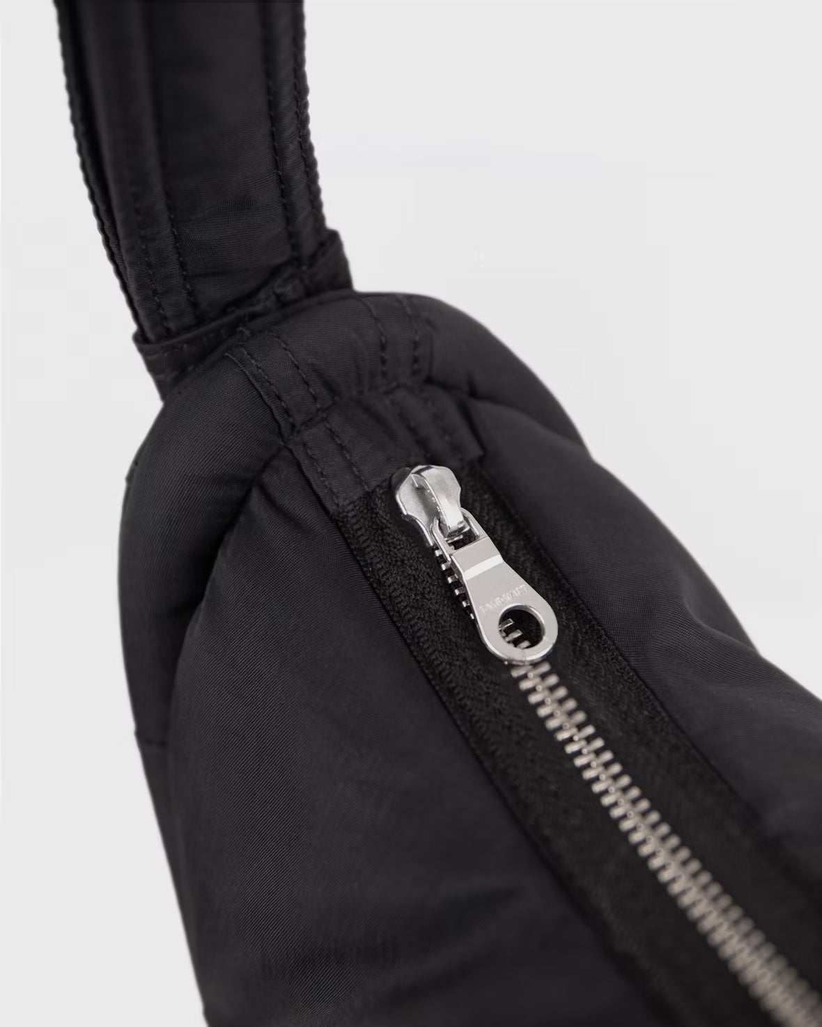 CURVE CROSSBODY ROUND S
