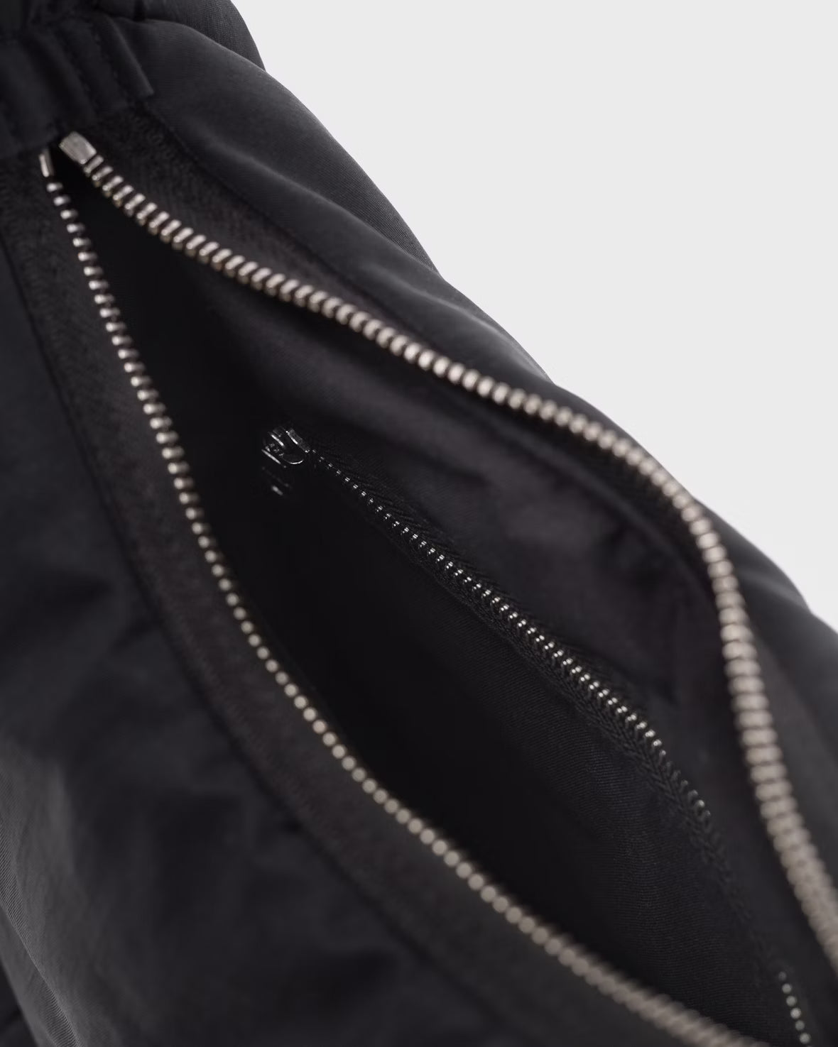 CURVE CROSSBODY ROUND S