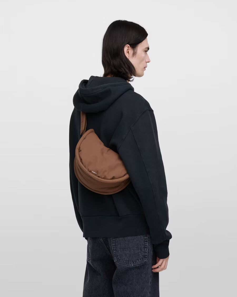 CURVE CROSSBODY ROUND S