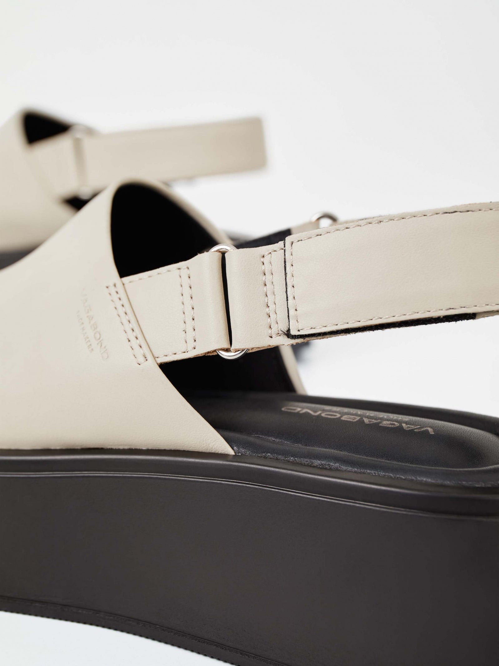 COURTNEY SANDALS
