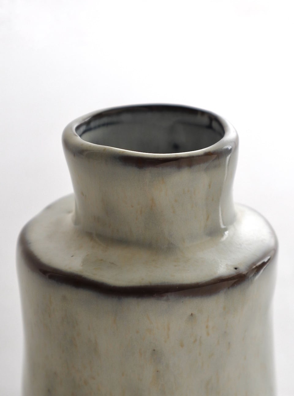 Helena Marie Vase 1 - White
