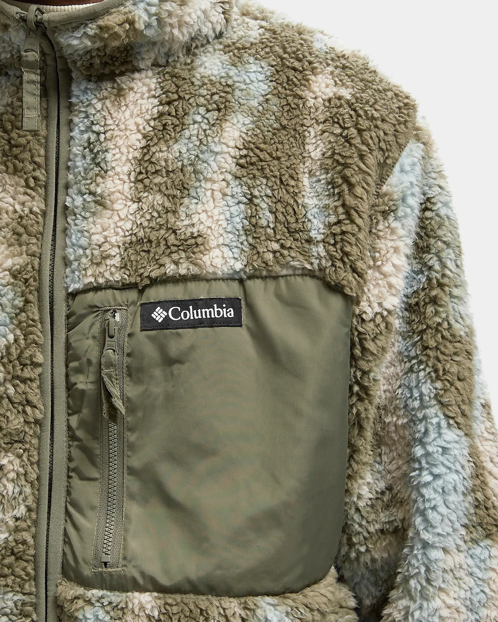WINTER PASS™ REVERSIBLE FLEECE